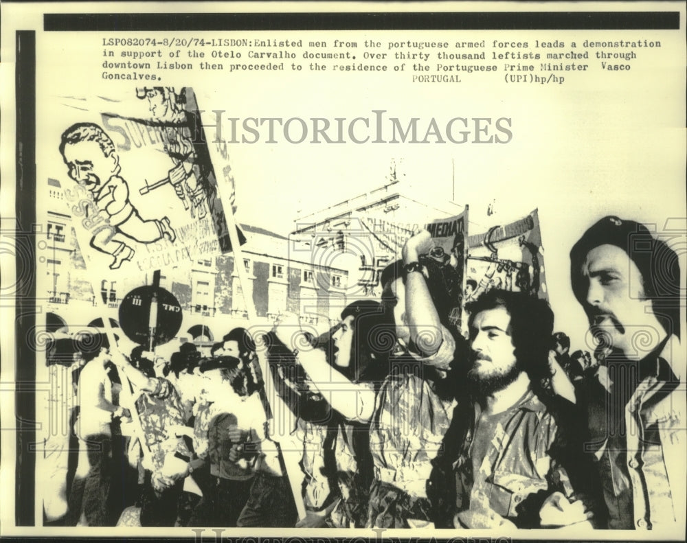 1974 Press Photo Portuguese Military Demonstrates in Lisbon for Prime Minister- Historic Images