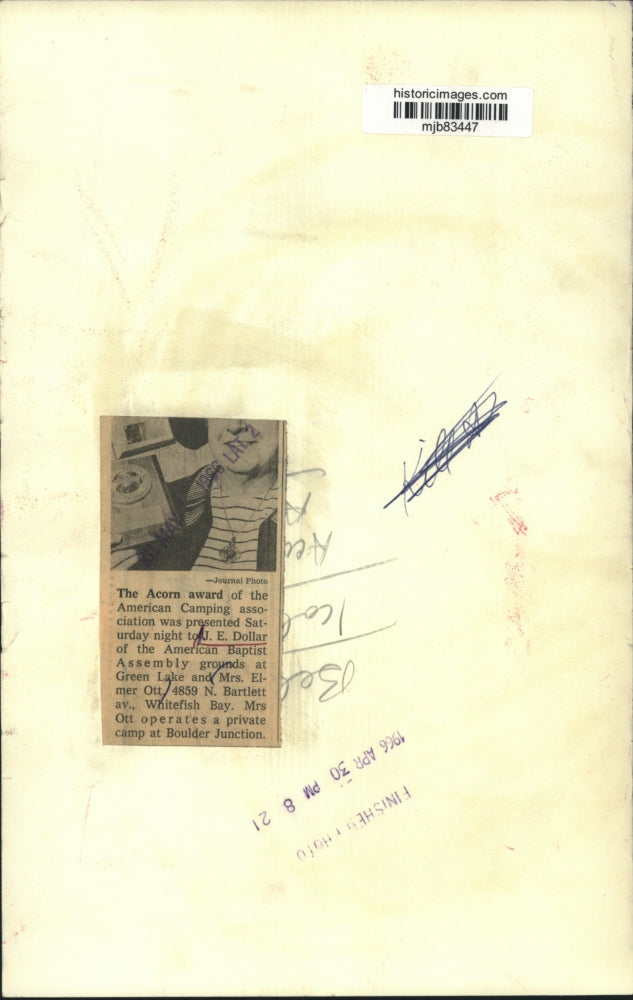 1966 Press Photo J. E. Dollar and Mrs. Elmer Ott show off their Acorn Awards.