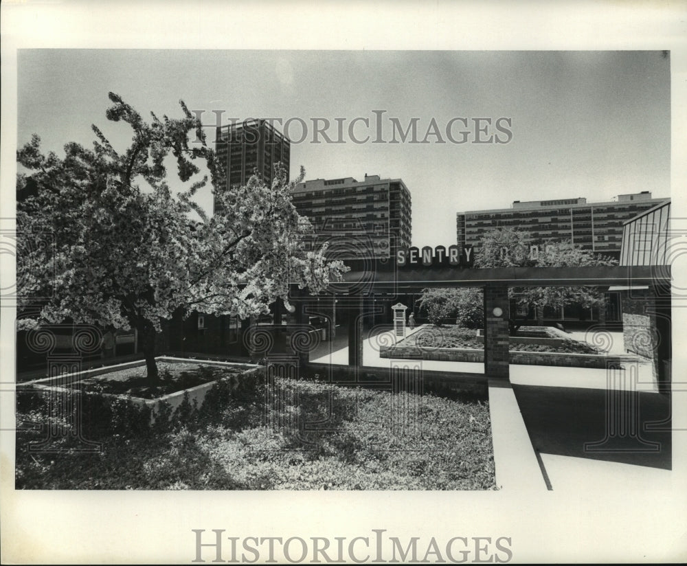 1970 Press Photo View of Juneau Village - mjb83728- Historic Images