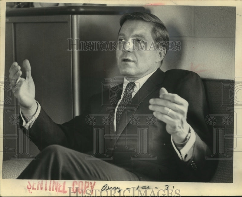 Load image into Gallery viewer, 1967 Press Photo Senator Charles Percy - mjb83755
