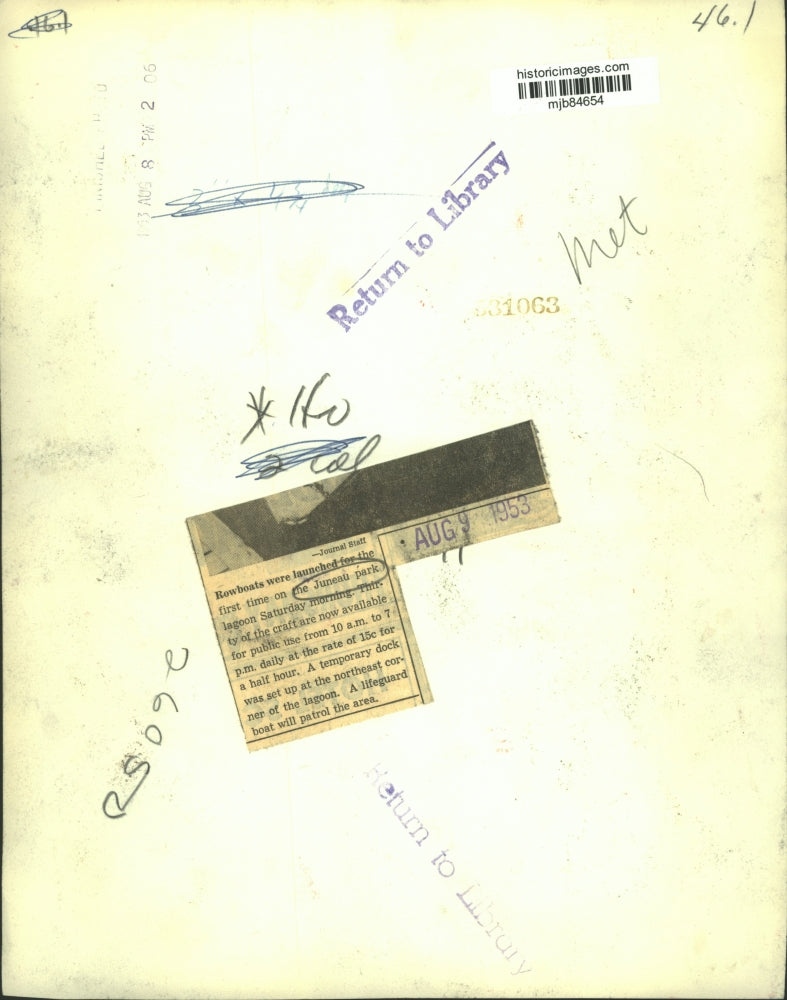 1953 Press Photo Rowboats tied to the dock and in use at Juneau Park, Milwaukee.