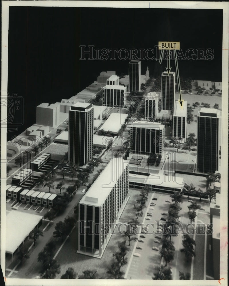 1965 Press Photo Model of Juneau Village in Milwaukee- Historic Images