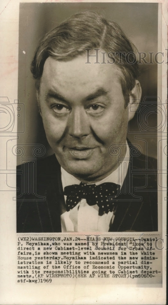 Load image into Gallery viewer, 1969 Press Photo Daniel P. Moynihan, new Cabinet level Council, Urban Affairs
