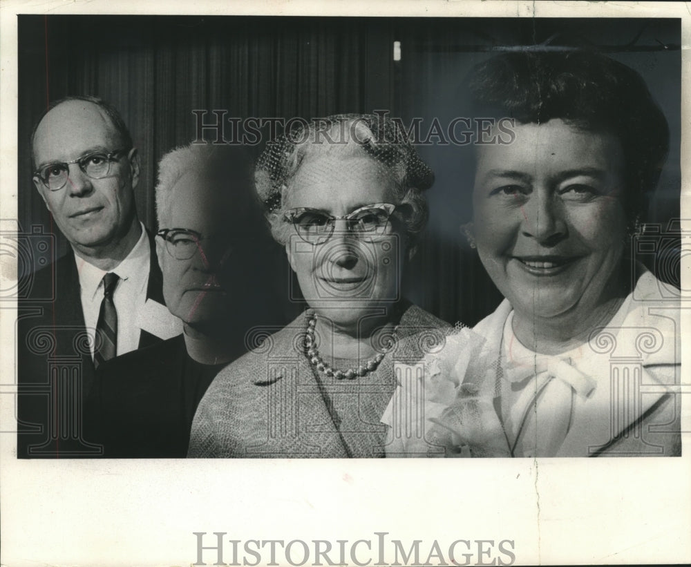 1964 Press Photo Educators join Marquette University&#39;s Quarter Century club- Historic Images