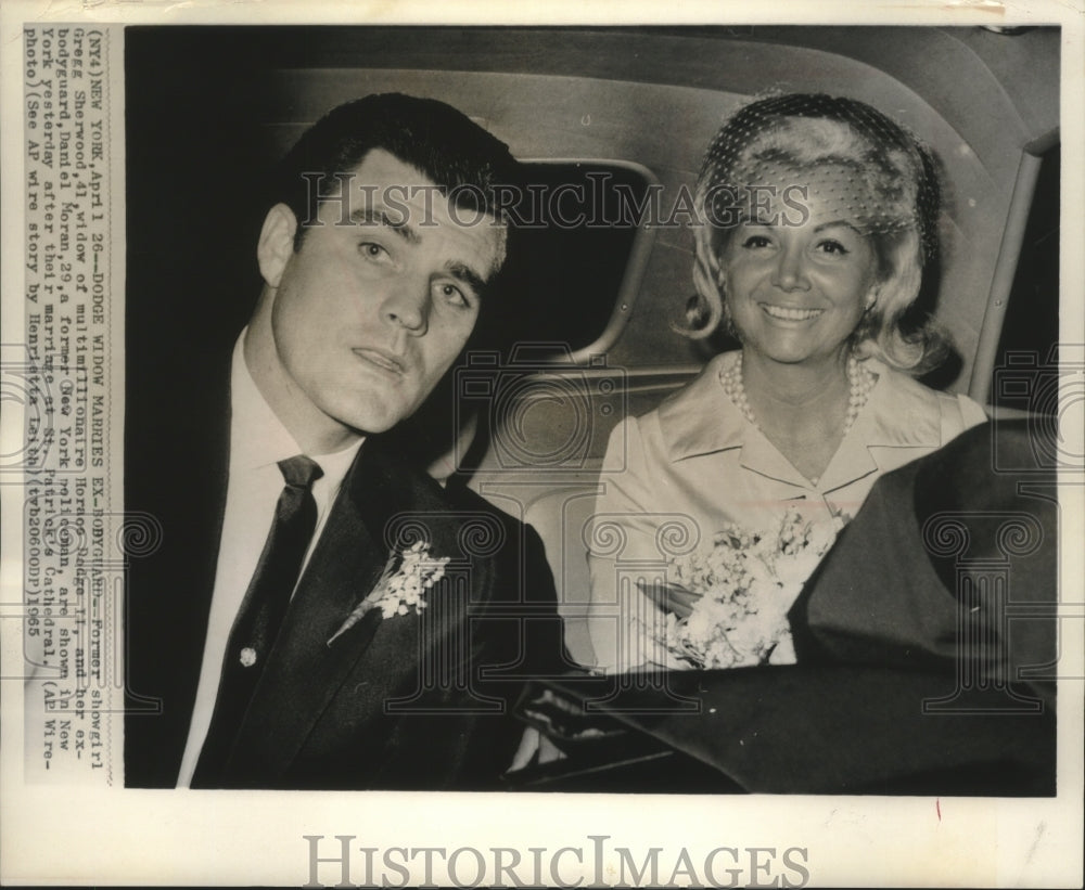 1965 Press Photo Gregg and Dan Moran, leave St Patrick&#39;s cathedral, NY.- Historic Images