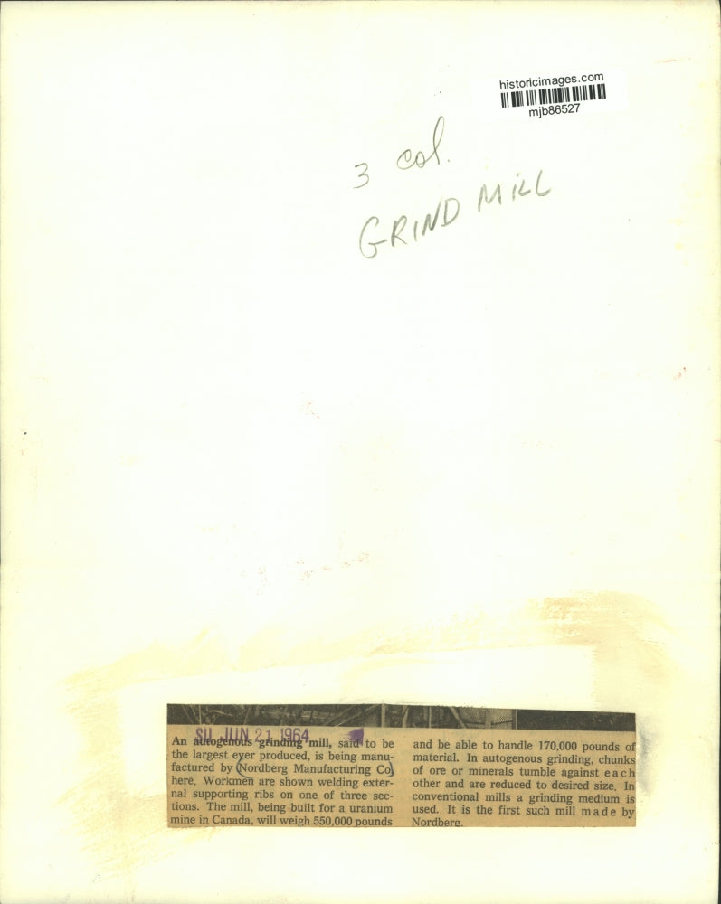 1964 Press Photo Workers at Nordberg Manufacturing welding fins on huge mill.