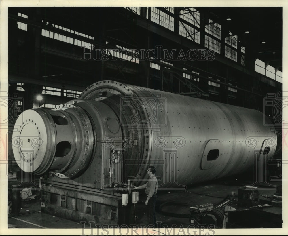 1964 Press Photo The largest grinding mill ever built by Nordberg Manufacturing- Historic Images