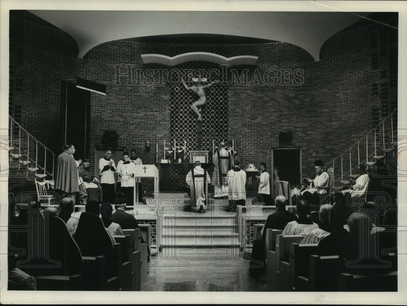 Load image into Gallery viewer, 1958 Press Photo Archbishop Meyer blessed St. Camillus Hospital chapel Wauwatosa
