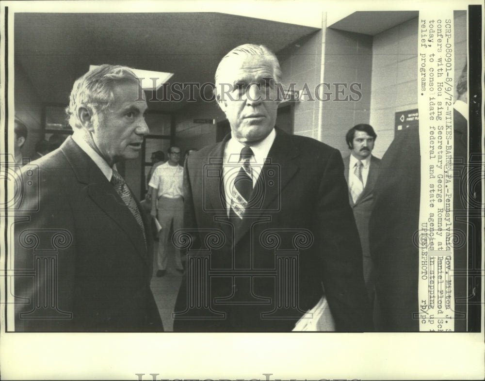 1972 Press Photo Pennsylvania Gov. Shapp &amp; Housing Sec&#39;y Romney, Wilkes-Barre