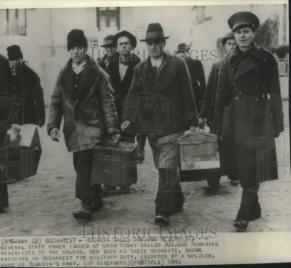 1940 Press Photo 300,000 Rumanian reservists are called to the colors, army- Historic Images