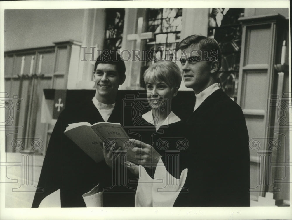 1968 Press Photo Members of St. Olaf Choir to begin 20 city tour - mjb88239- Historic Images