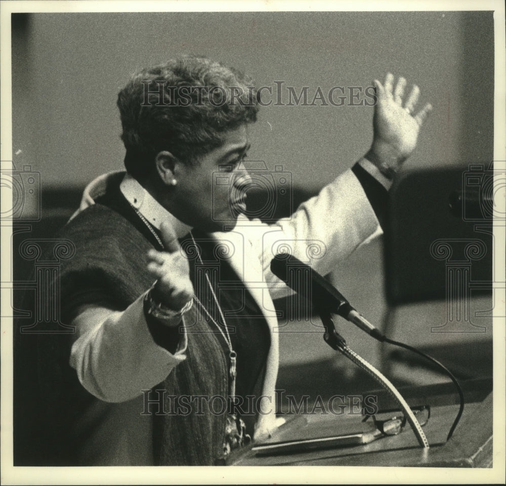 1990 Press Photo Joan Saloncampbell, Presbyterian Church USA, Carroll College