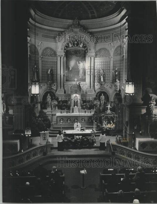 1964 Press Photo Old Saint Mary Church during New Year's Eve mass - mjb89251- Historic Images