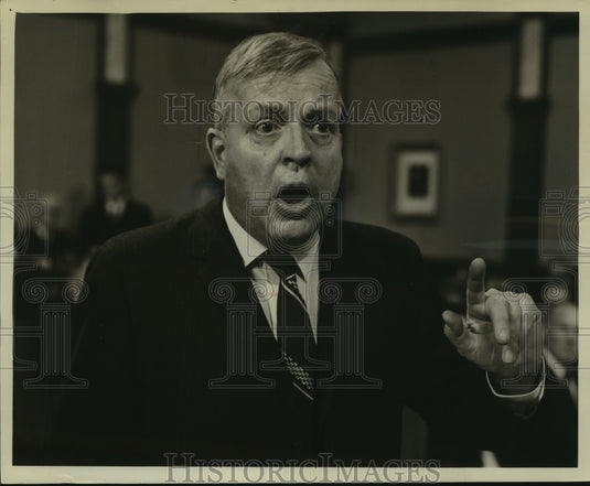 1964 Press Photo George Russel pleads case in "The trial of Lee Harvey Oswald"- Historic Images