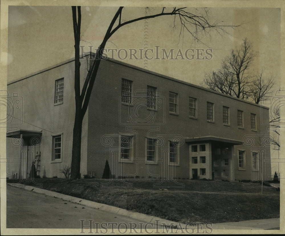 1958 Press Photo Portage Wisconsin, new two story brick jail - mjb89676