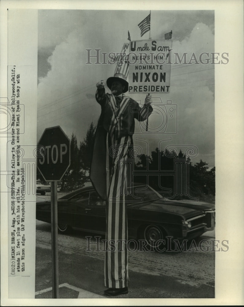 1968 Press Photo A Hollywood stilt-walking Nixon campaigner in Miami - mjb90398- Historic Images