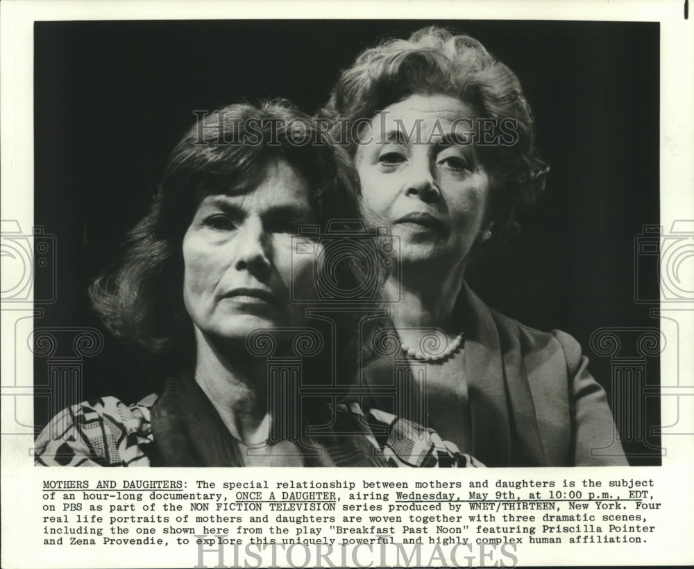 1979 Press Photo Priscilla Pointer and Zena Provendie in &quot;Breakfast Past Noon&quot; - Historic Images