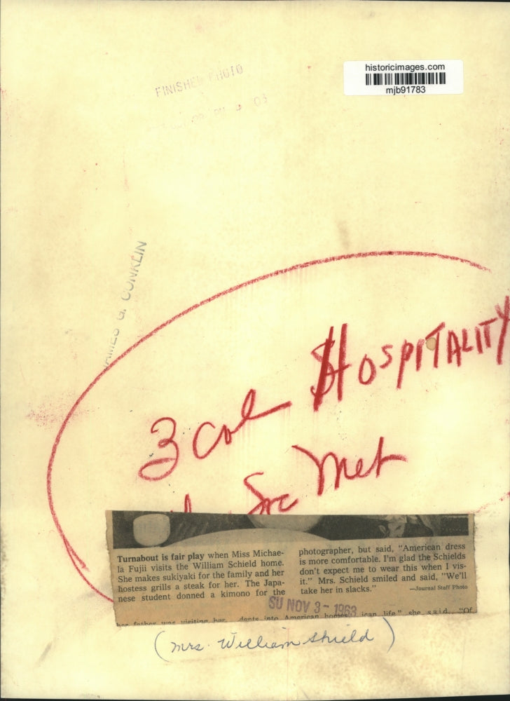 1963 Press Photo Michaela Fujii And Mrs. William Schield Make Sukiyaki