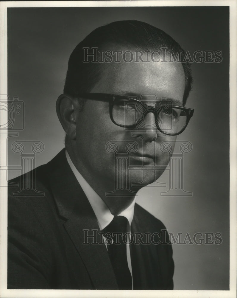 1971 Press Photo Richard A. Parker, financial VP Loewi and Co. Inc, to head NASD- Historic Images