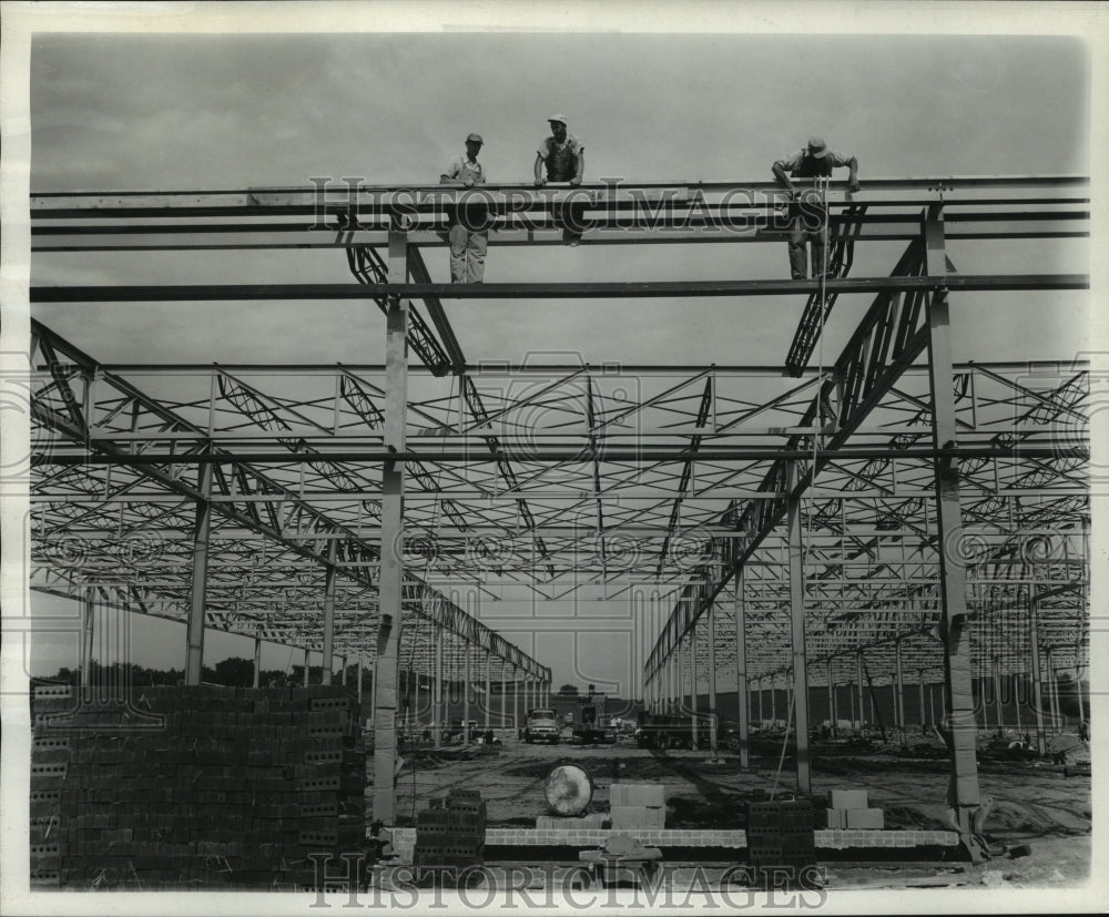 1954 Press Photo New Plant Being Built for Square D Company, Milwaukee- Historic Images