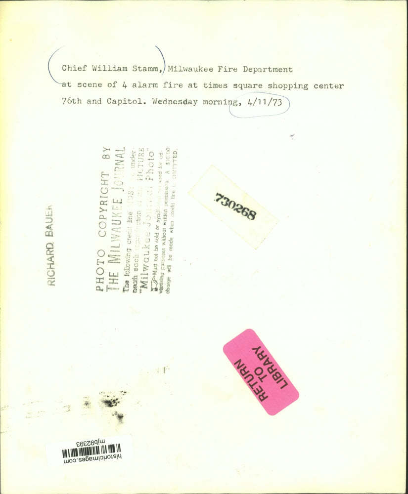 1973 Press Photo Milwaukee Fire Department Chief William Stamm at scene of fire