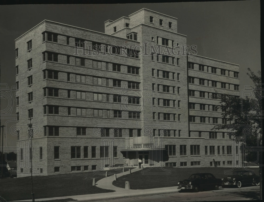 1952 Press Photo New Saint Luke's Hospital in Milwaukee, Wisconsin - mjb92448- Historic Images