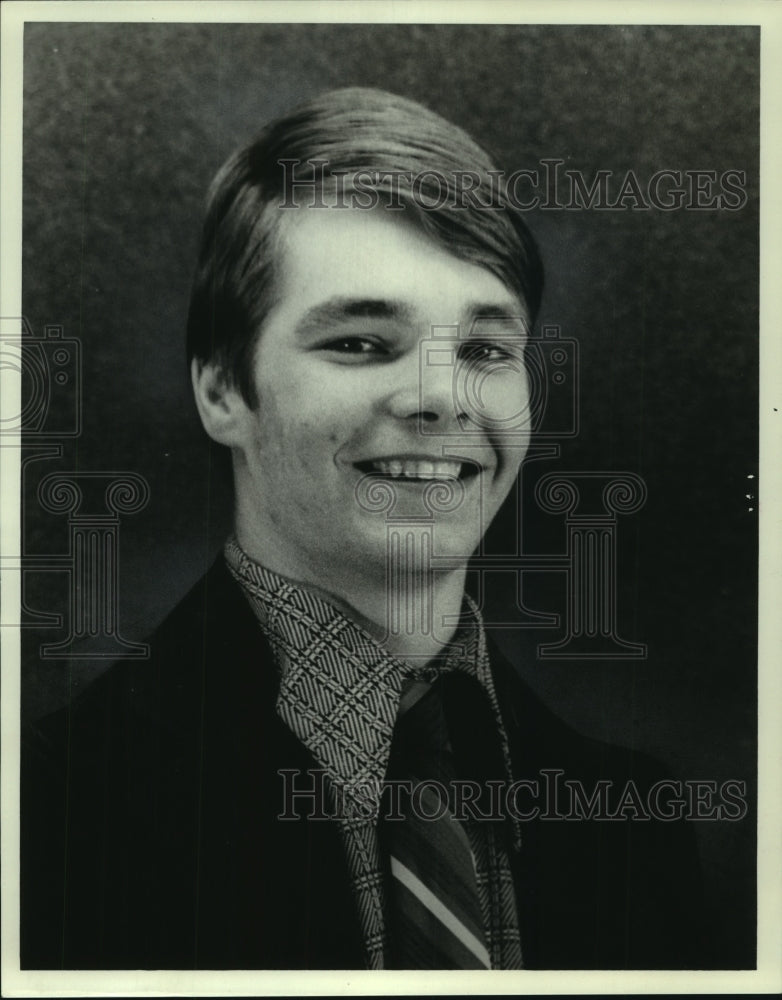 1974 Press Photo Milwaukee, Wisconsin football player Bob Schuster - mjb93398