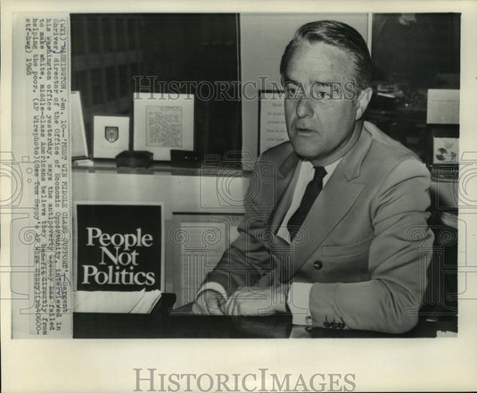 1968 Press Photo Director of Office of Economic Opportunity Sargent Shriver- Historic Images