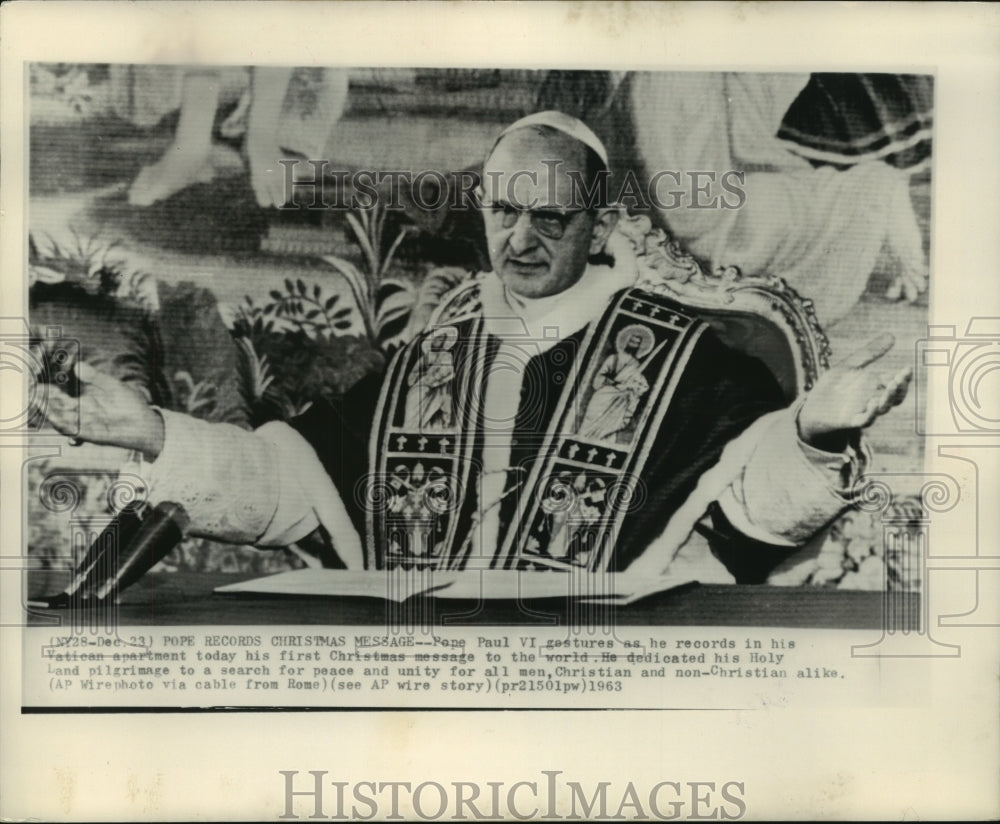 1963 Press Photo Pope Paul VI records Christmas message at Vatican City- Historic Images