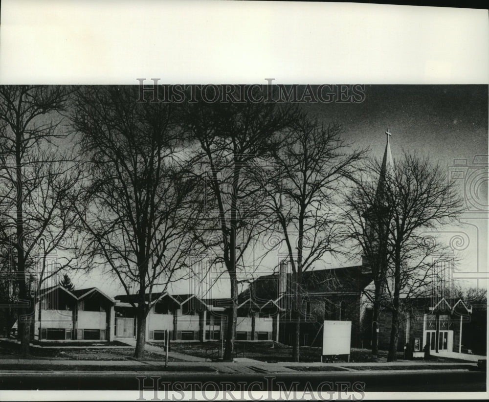 1964 Press Photo St. Paul&#39;s United Church of Christ, Menomonee Falls, Wisconsin- Historic Images