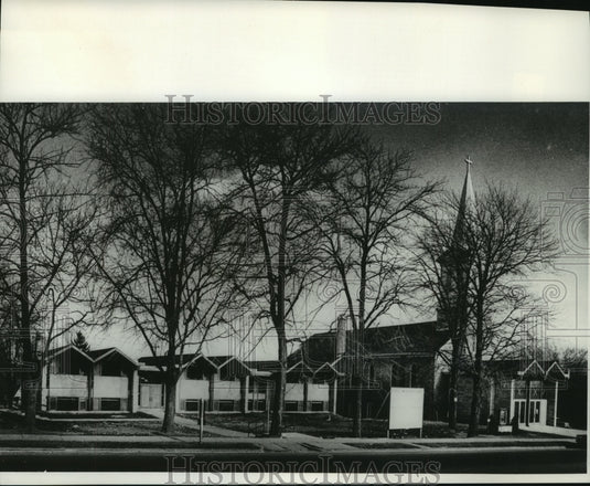 1964 Press Photo St. Paul's United Church of Christ, Menomonee Falls, Wisconsin- Historic Images