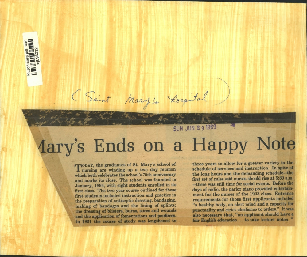 1969 Press Photo St. Mary's school of nursing graduates - mjb95032