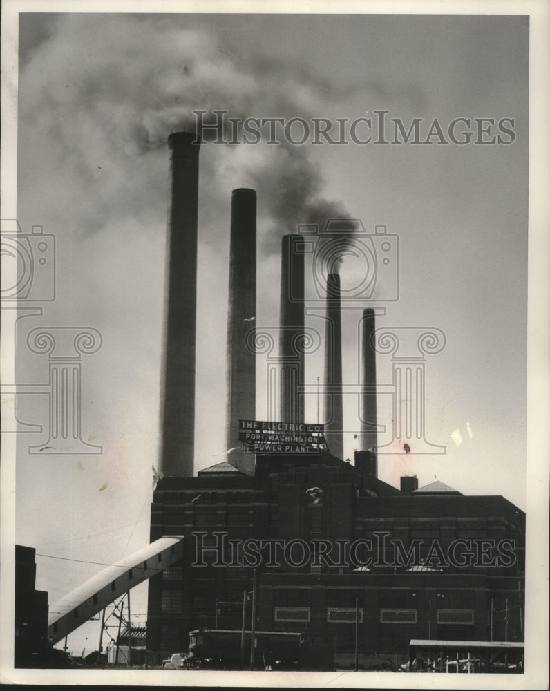 1952 Press Photo Smokestacks at Electric Company&#39;s Port Washington plant- Historic Images