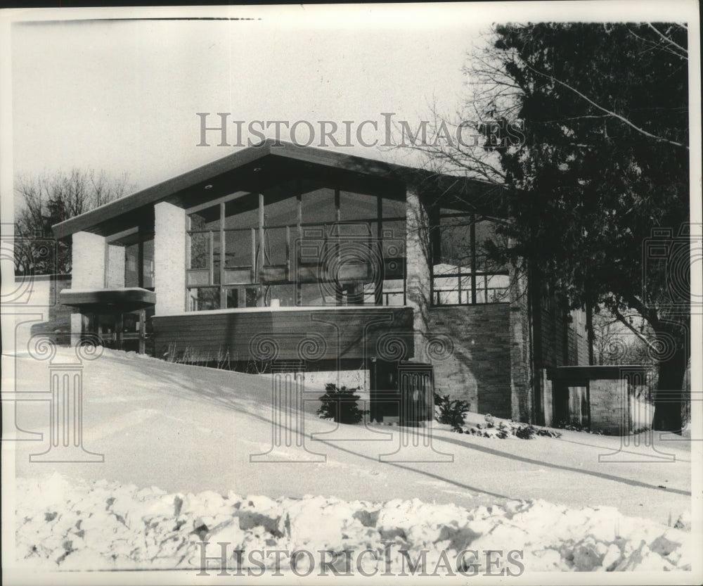 1961 Press Photo Port Washington Library - mjb96405- Historic Images