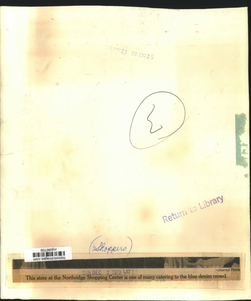 1973 Press Photo Shoppers at Northridge Shopping Center - mjb96709