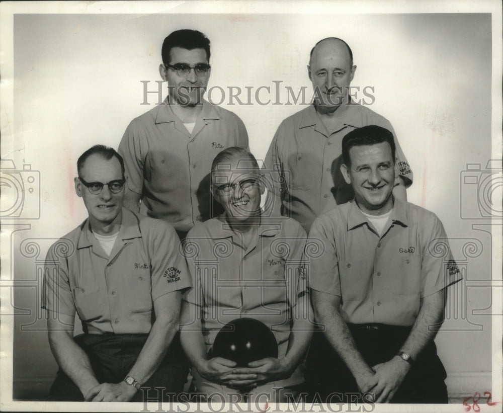 1961 Press Photo Hank Lays, Sentinel Sports Reporter and others - mjb96912- Historic Images