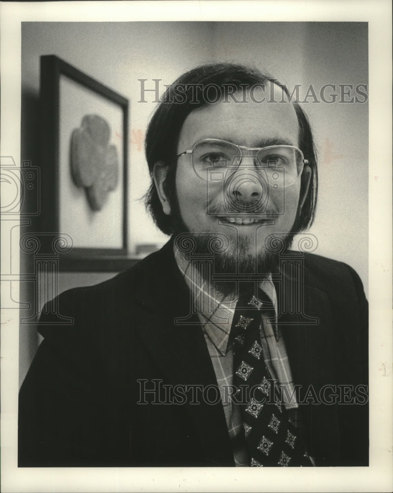 1973 Press Photo A. Daniel Stefanich if the first male in Wisconsin Girl Scouts.- Historic Images