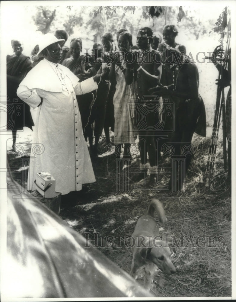 Load image into Gallery viewer, 1963 Press Photo Bishop Ireneus Dud, Apostolic Vicar of Wau, Sudanese mission
