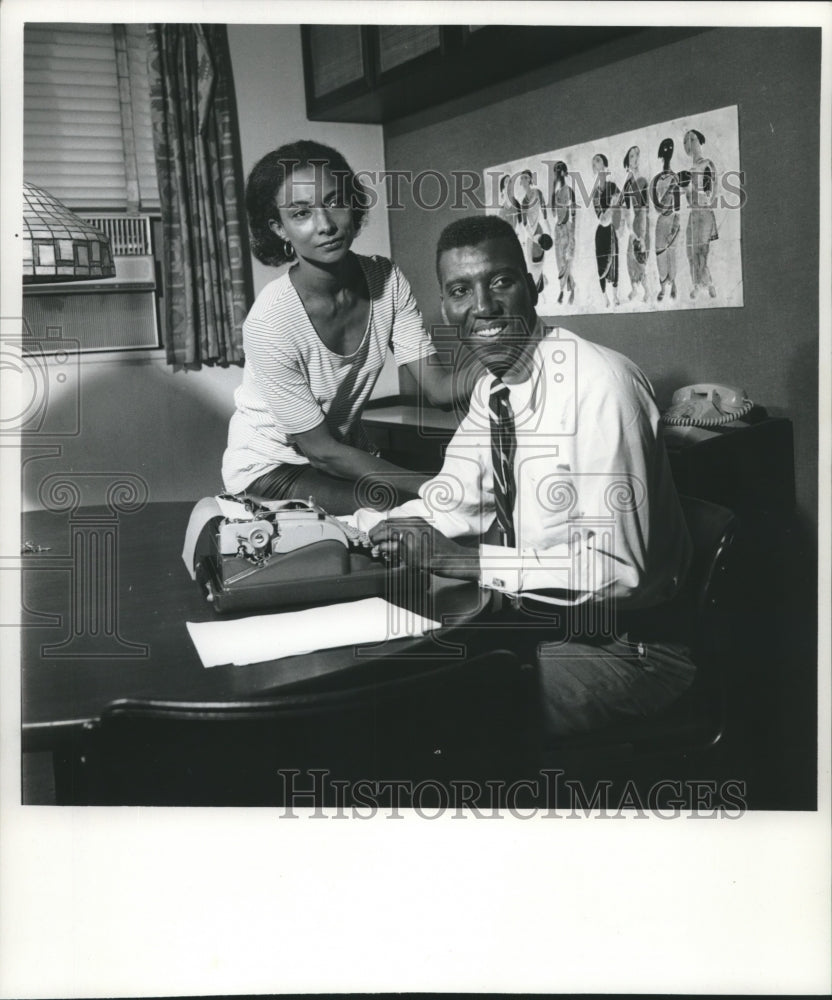 1969 Press Photo Bob Teague, newcaster, and wife Matt Turney Teague, dancer NY- Historic Images