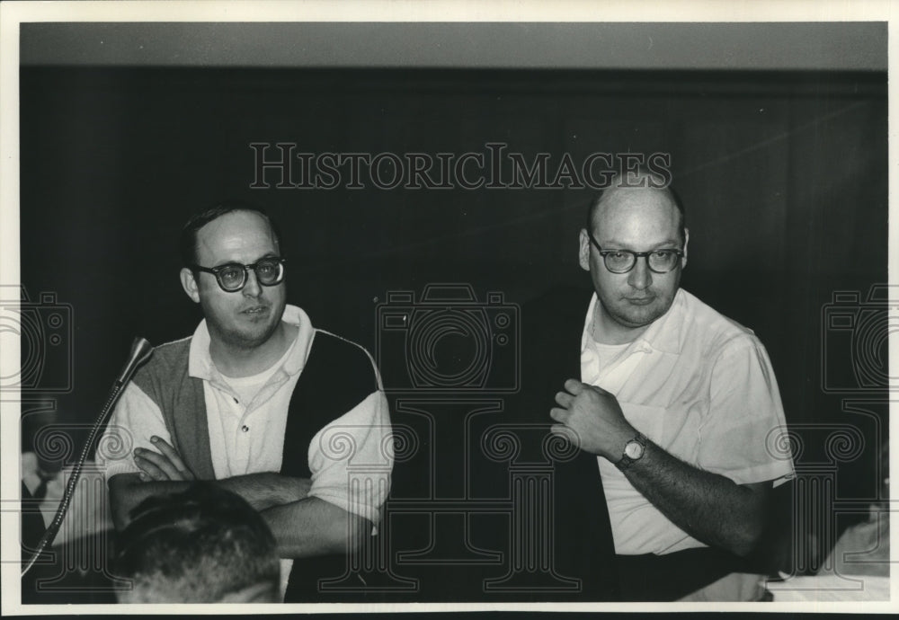 1968 Press Photo Ray C, Stoeckle (left) and Ronald E. Wesley (right) - mjb98783