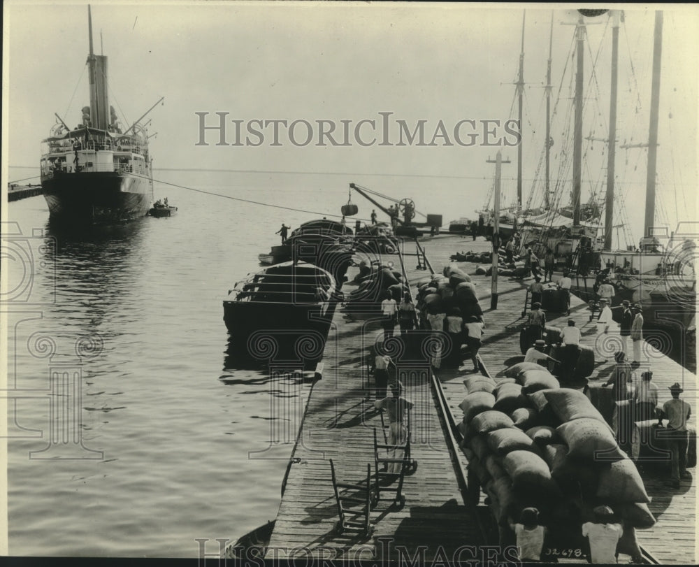 1935 Press Photo Boat dock--Sugar wharf, Kingston, Jamaica - mjb99315- Historic Images