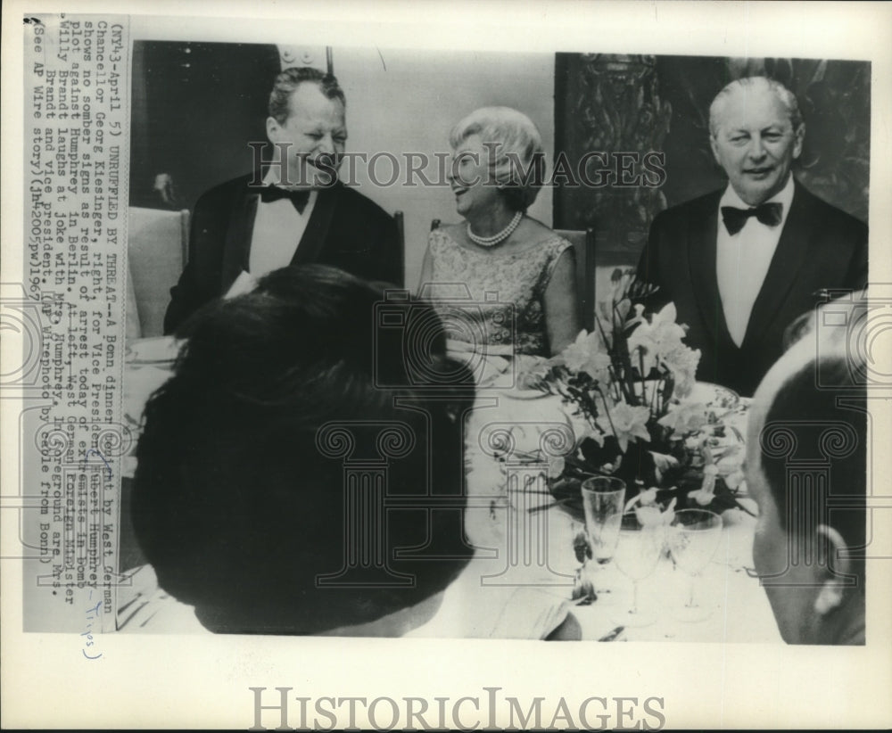 1967 Press Photo West German and United States leaders have dinner, Bonn Germany- Historic Images