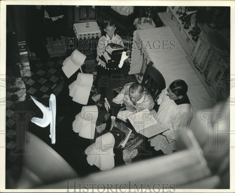 1941 Press Photo Sisters of the Notre Dame Covenant - mjc01187- Historic Images