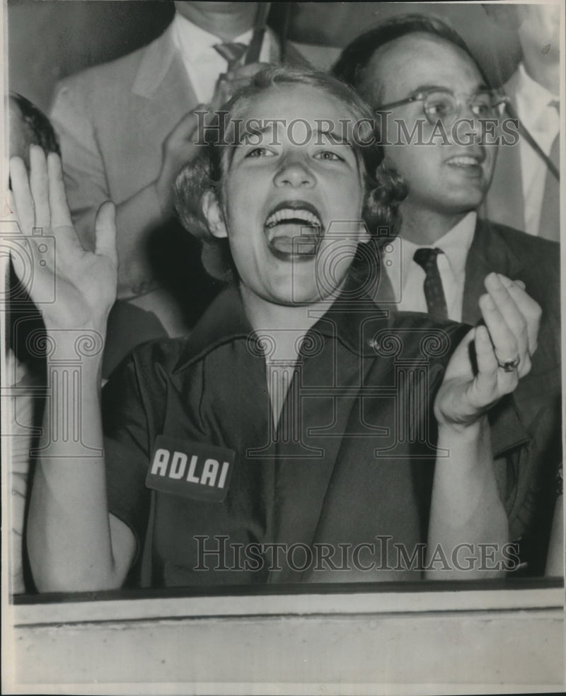 Load image into Gallery viewer, 1956 Press Photo Mrs. Adlai Stevenson Jr. at Democratic presidential nomination

