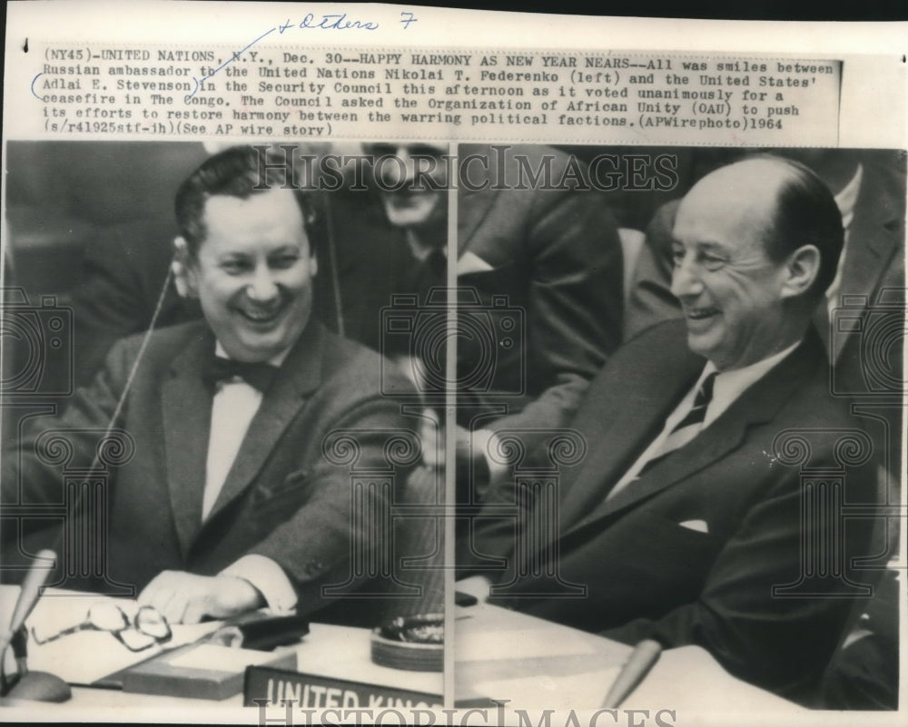 1964 Press Photo United Nations, smiling, Nikolai Federenko, Adlai Stevenson