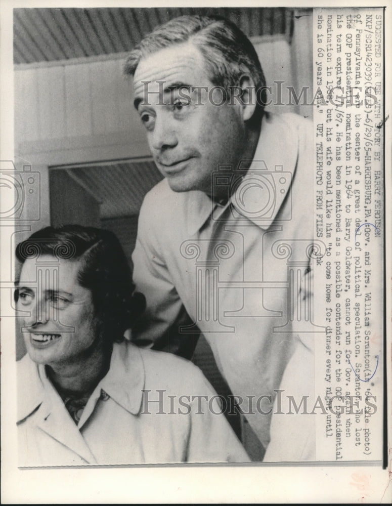 1964 Press Photo Governor and Mrs. Scranton of Pennsylvania pose at their home- Historic Images