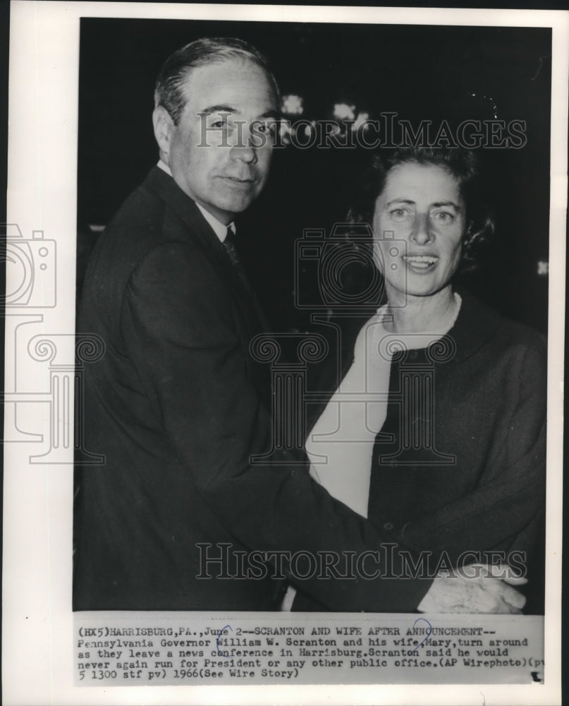 1966 Press Photo Gov. William Scranton and wife, Mary, in Harrisburg PA- Historic Images