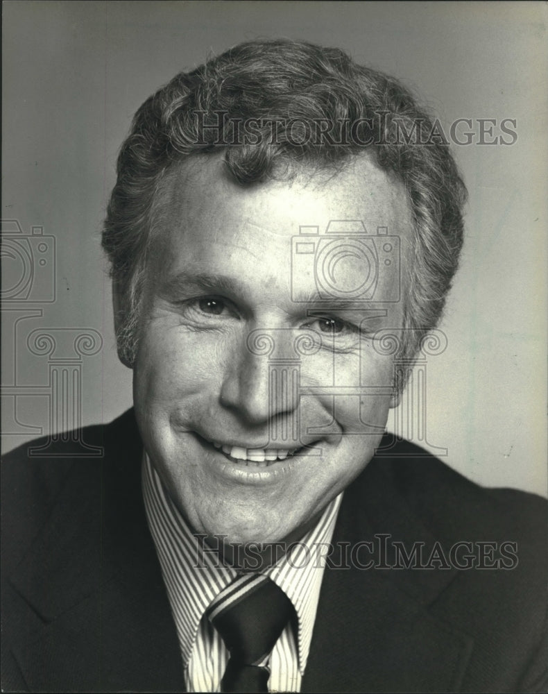 1980 Press Photo Wayne Rogers, staring as Dr. Charley Michaels on &quot;House Calls.&quot;- Historic Images