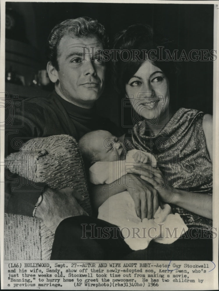 1966 Press Photo Actor Guy Stockwell with wife, Sandy and new son, Kerry Dean- Historic Images