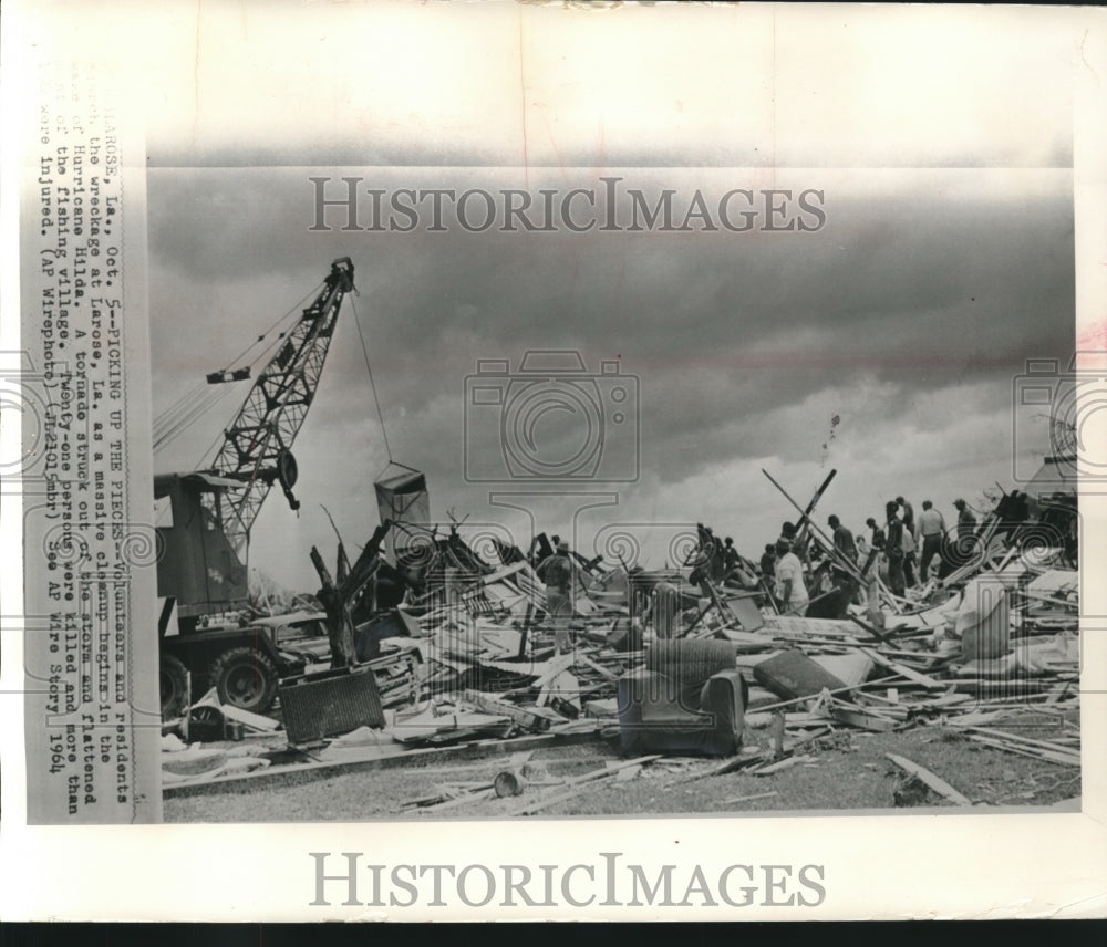 1964 Press Photo Damage caused by hurricane Hilda in Larose, Louisiana- Historic Images